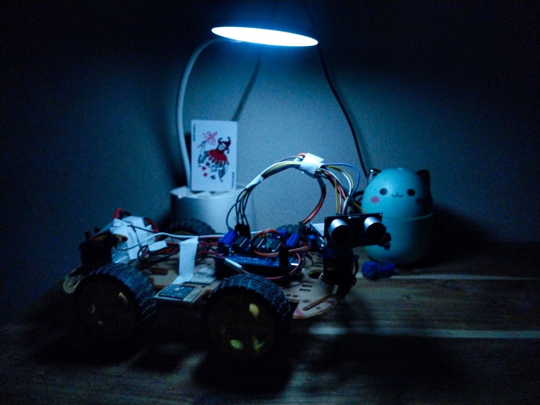Arduino人形跟随机器人